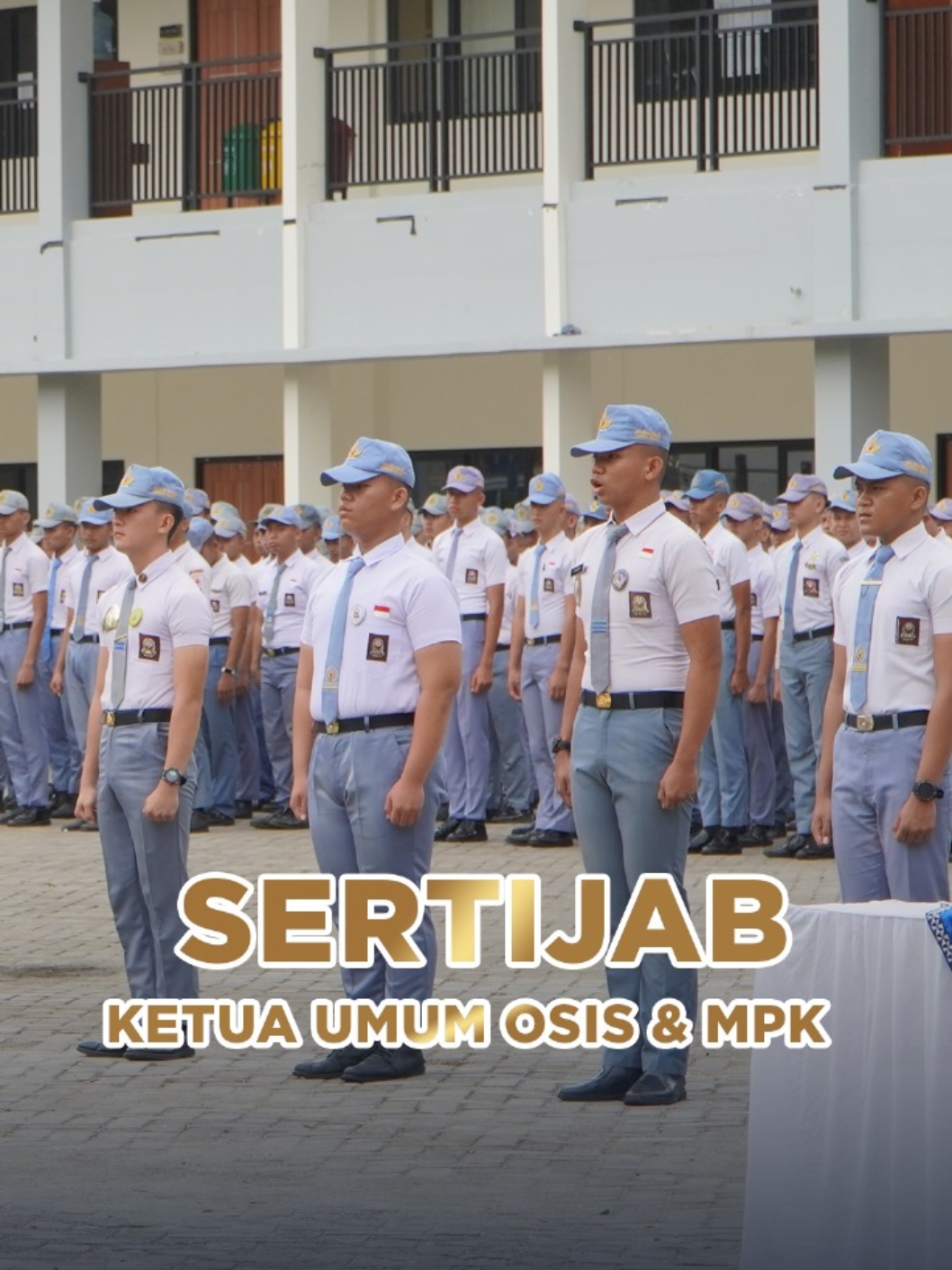 Selamat mengemban amanah Ketua Umum OSIS (M. Rangga Afrisal) dan Ketua Umum MPK (Alfredo Gracedova Capah) SMA Kebangsaan Periode 2024/2025 🇮🇩 Semoga dalam menjalankan amanah dapat terus memberi inspirasi kepada seluruh siswa dan menjadi pemimpin yang siap menuju Generasi Indonesia Emas 2045  ✊️ #kbs #smakebangsaan #sekolahkaderpemimpin #sertijab 