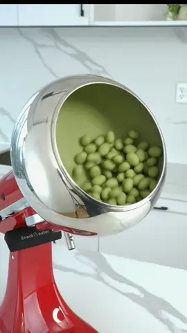 🍵Matcha Chocolate Almonds #aieve #snackcoater  #dessertpics #snackideas #tiktokfood #Recipe #snack #snacks #SnackTime #dragees #dragées #matcha #matchalover #healthysnacking 