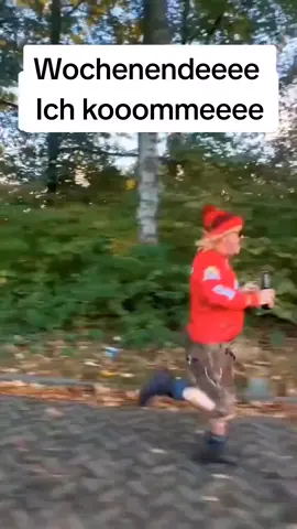 Läuft haha schönes Wochenende 🍻😌🤭😅 #fyy #trinken #nureinvideo #lustig #aweiaberdabba #gutelaubevibes 🙏