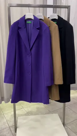 Cappotti scontati sempre a -50%🤩 #benetton #Donna #saldi #outfit #colors #outletshopping 