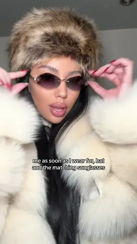 💅  #furcoat #mobwife #female #feminity #princesstreatment 