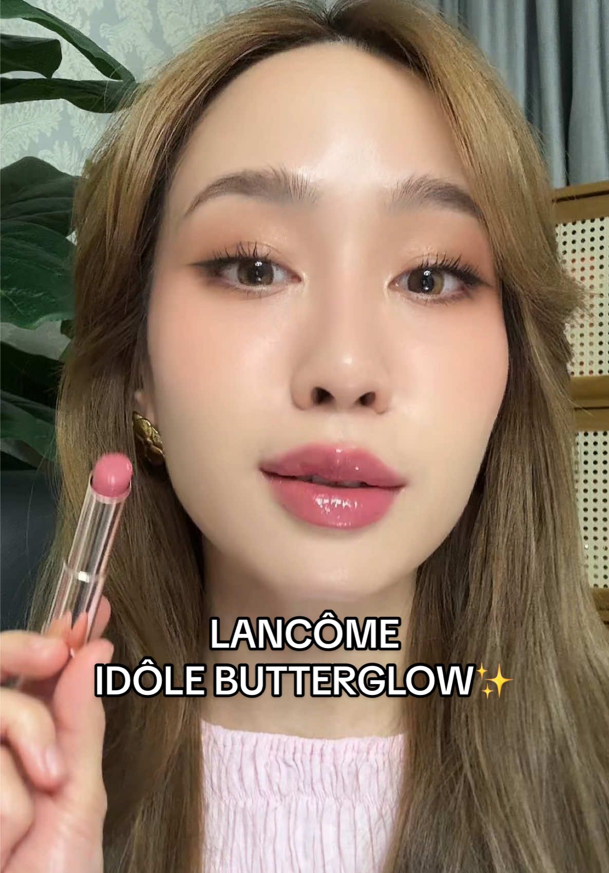 Lancôme idole butterglow ตัวใหม่ คือให้งานปากอิ่มปากจือ glowy สวยมากก✨ #รีวิวบิวตี้ #tiktokป้ายยา #tiktoklooks #เมคอัพเปลี่ยนลุค #สอนแต่งหน้า #รีวิวลิป 