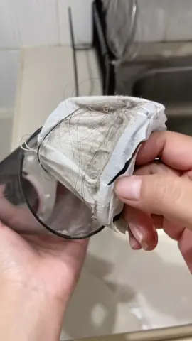 Sebelum ganti sprei jgn lupa vacuum dlu ya biar bebas debu dan tungau pastinya #fyp #vacuumcleaner #vacuum 