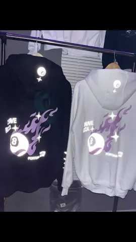 ⚠️Tim black or white 🎱 #fyp #lokalbrand #hoodie #hoodiereflektif #hoodiemenyala #hoodieboxy #hoodies #hoodieoversize #hoodieboxyfit #oversizehoodie #outfitideas #outfit #jaket #hoodielimited 