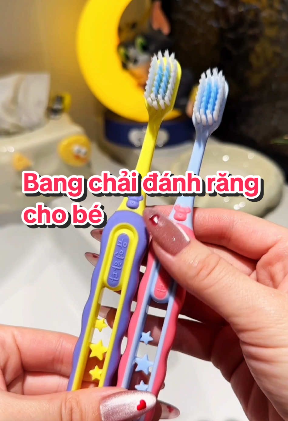 Bàn chải đánh răng 3 mặt cho trẻ từ 3 đến 12 tuổi #banchaidanhrang #banchaidanhrangchobe #banchaidanhrang3mat #banchaichobe #banchaidanhranglongmem #vesinhrangmiengchobe 