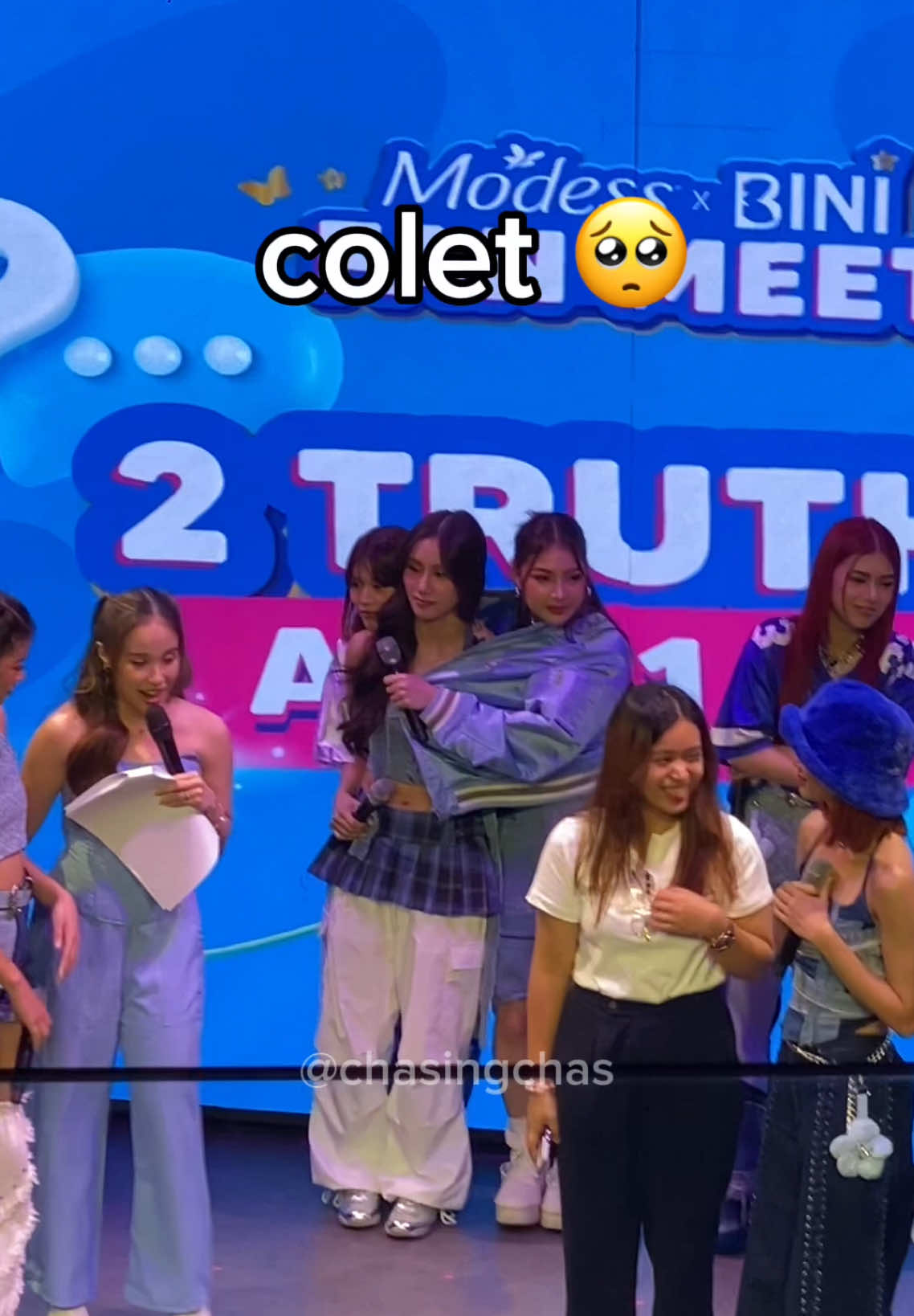 Sobrang caring ni Colet please lang! 😭✋During the photo ops din dapat nakaupo lahat sa harap pero naka-dress ako tapos pinaupo nya ko sa stool kaya naging gitna nila ko ni Sheena!#ModessBINI #ModessBINIFanMeet #BINI #BiniPH 