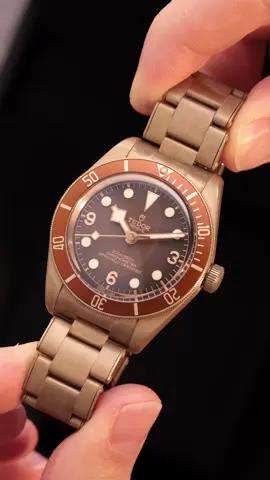 Unboxing the Tudor Black Bay 58 in bronze!  What’s your take on bronze watches? Let us know in the comments 👇🏼 #tudor #blackbay #bronze #unboxing #fyp #EduTok #chrono24 