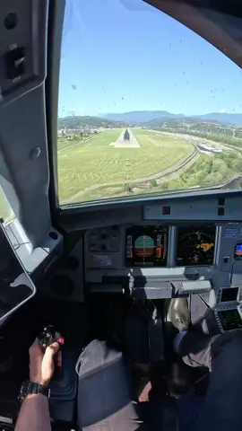 pilot breaks maximum flight hours #aviation #aviationlovers #aviationlife #aviationdaily #aviationtiktok #pilot #pilots #pilotslife