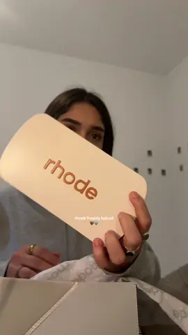smells insane 🤎🩰 @rhode skin #rhodefreshlybaked 