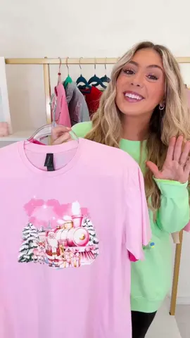 grab a free Christmas train tee with orders over $50! 🩷🚂 #livenow #shopwhiskeydarling #shopping #christmas #blackfriday #blackfridaydeals #pinkfriday #deals #discounts #cuteclothes #graphictees 