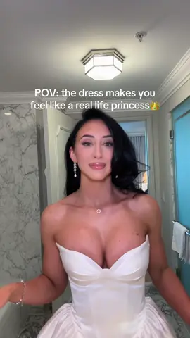 @RosieEtienne for the most perfect dresses 🤍 #dress #princessvibes #whitedress #corsetdress #glam #bridalglam #weddingglam #bridal #bridaltiktok #luxury 