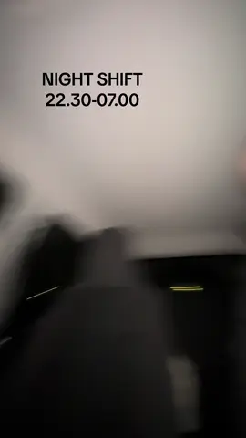 Stuk rustiger dan in de zomer  #fyp #foryou #isabelschipholairport #schipholairport #aviation #viggo #dayinmylife 