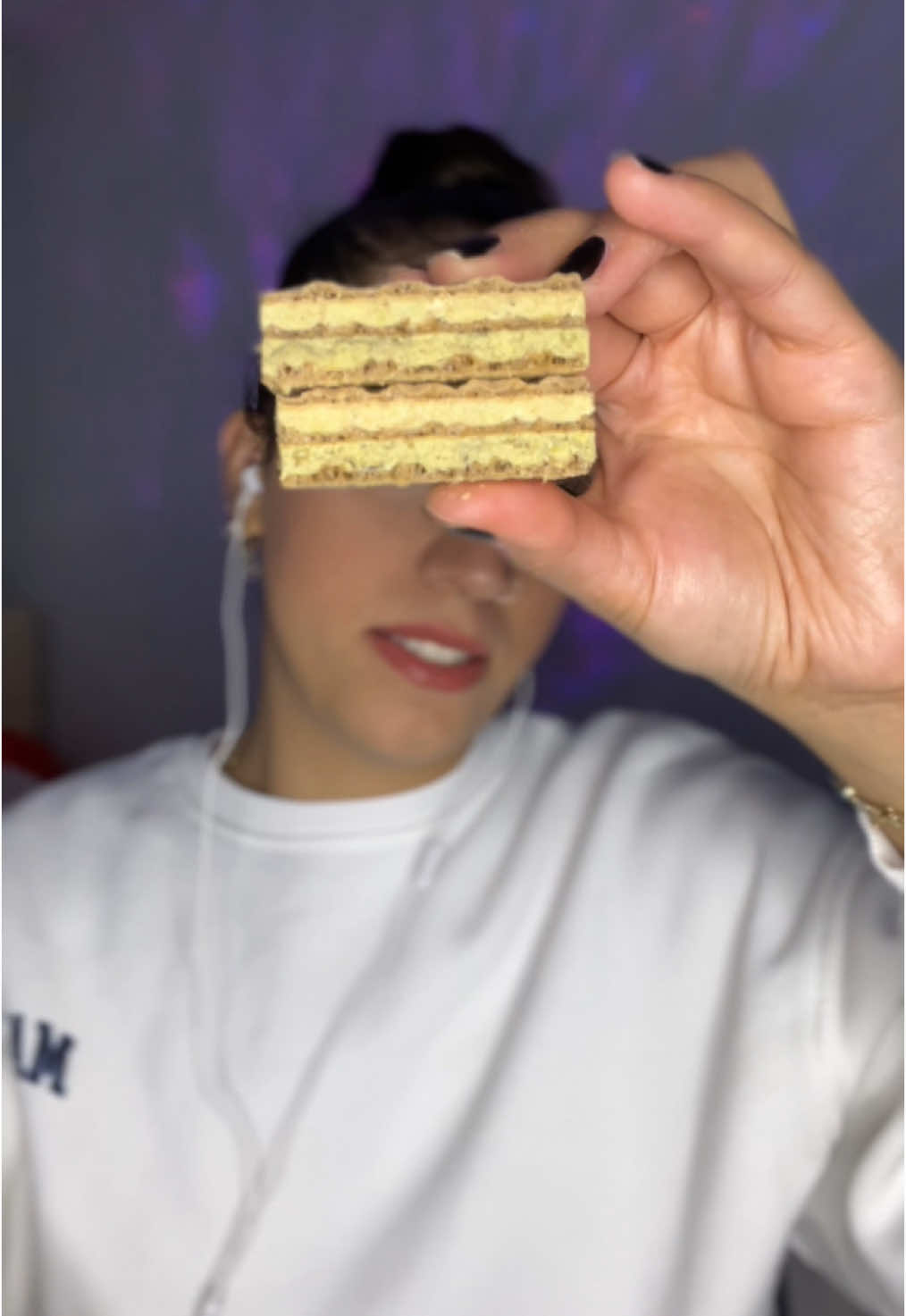 Dubai Duo Gofret 🌸 #reklamdeğil kendim aldım. #asmr #çıtır #dubai #dubaichocolate #mukbangvideo #kesfetteyiz #kesfet #fypp #mukbang #asmrvideo #asmrmukbang #yemek #letseat 