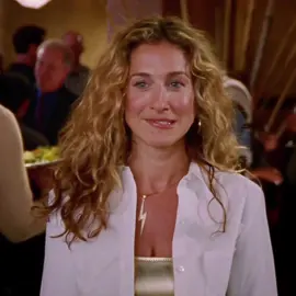 this diva #carriebradshaw #edit #sexandthecity #fashion #materialgirl #sarahjessicaparker #edits #satc #fyp #viral #fypviral 