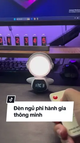 Đèn ngủ vừa đẹp vừa thông minh quá là xịn mịn luôn #baovudayreview #LearnOnTikTok #denngu #decorphongngu 