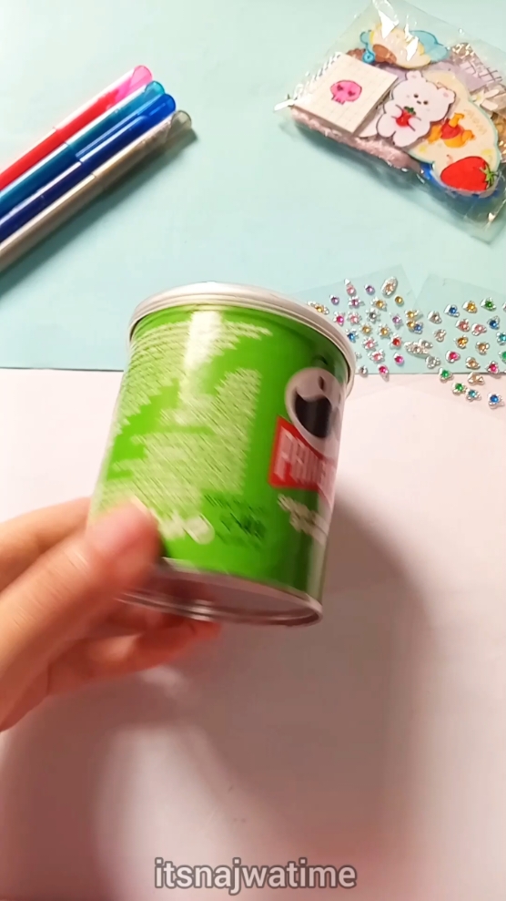 أسهل و ألطف إعادة تدوير ✨️ 🩷 #najwadiy #DIY #organizer #craft #explore #fyp #easydiy  #papercraft #أعمال_يدوية #اكسبلور #ورق #اعادة_تدوير 