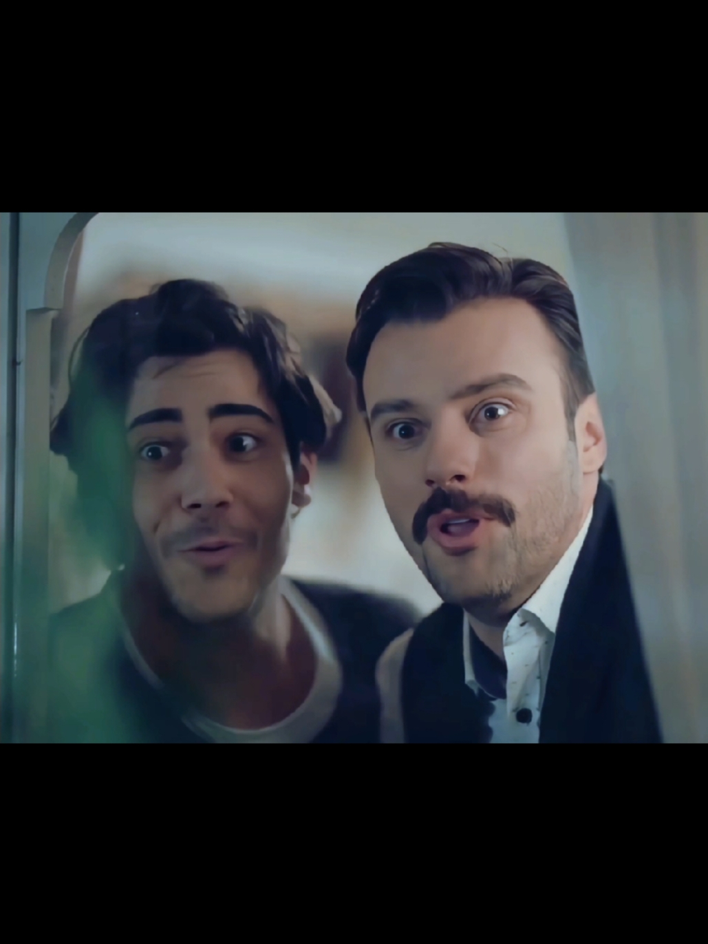 When a brother brings home a girl😄 #istanbullugelin #dizi #aslienver #ebruşahin #özcandeniz #salihbademci #turkishdrama #series #turskeserije #diziedit #keşfet #keşfetteyizzz #turkishseries #🇹🇷 #komikvideolar #fürdich #tik_tok #goviral #fyp #ellaa🦋 