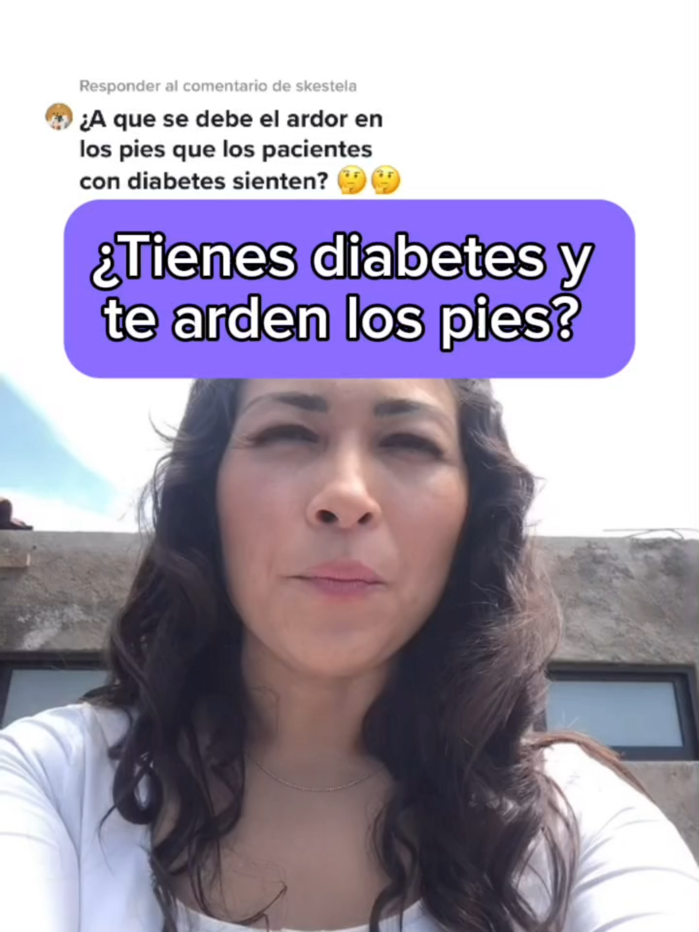 ¿Sientes ardor o dolor en los pies? Podría estar relacionado con la diabetes 🔥🦶  La diabetes no controlada puede dañar los nervios, especialmente en las extremidades, causando una condición llamada neuropatía diabética. Este daño nervioso provoca sensaciones de ardor, hormigueo o incluso dolor en los pies, y es una señal de que la glucosa en sangre puede estar fuera de control.  Si experimentas estos síntomas, es importante revisar tus niveles de glucosa y consultar a tu médico. No ignores las señales; mantener la diabetes controlada es clave para evitar complicaciones.  #neuropatíadiabética #diabetesdrarosyoliva #glucosacontrolada #cuidadodelosalud #consejosdesaluddrarosyoliva #bienestar #drarosyoliva