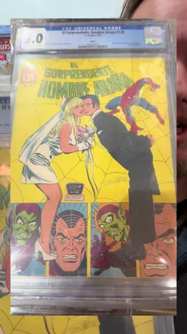 Did you know that in Mexico, @Marvel Entertainment let Gwen Stacy live?! I got an education at #drvoltscomics in Salt Lake City - a store you must visit when you’re in town! #KevinSmith #spiderman #gwenstacy #marvelcomics #mexico #thenerdstore 