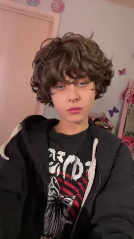 who is this diva?😼 #femboy #fyp #femboytiktok #pink #kawaii #strawberry #fypシ 