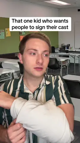 That one kid who wants people to sign their cast #middleschool #school #pov #fypツ #nostalgia #greenscreen 