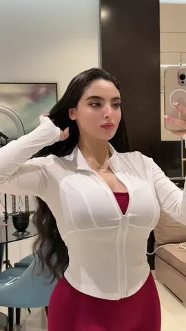 Guuuuys today it’s my birthday 🌸🎀