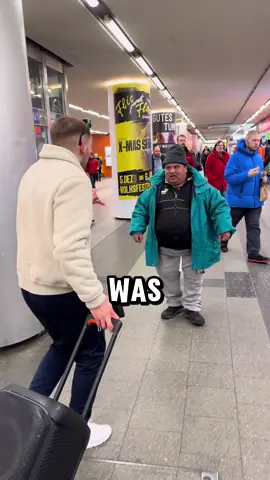 Was ist dein leibningssong  #comedy #entertainment #antonakki 