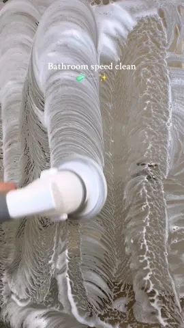 Bathroom speed cleaning tips because who likes cleaning their bathroom?!  Lots of the tools I use here are currently on sale in the Amazon black friday event and linked on my storefront in my bio 👆🏼Ad @amazonuk  #bathroomcleaning #deepcleaning #CleanTok #cleantok101 #cleantokuk #cleaningtips #cleaningmotivation  @Shark Home UK @Scrub Daddy UK @Viledauk 