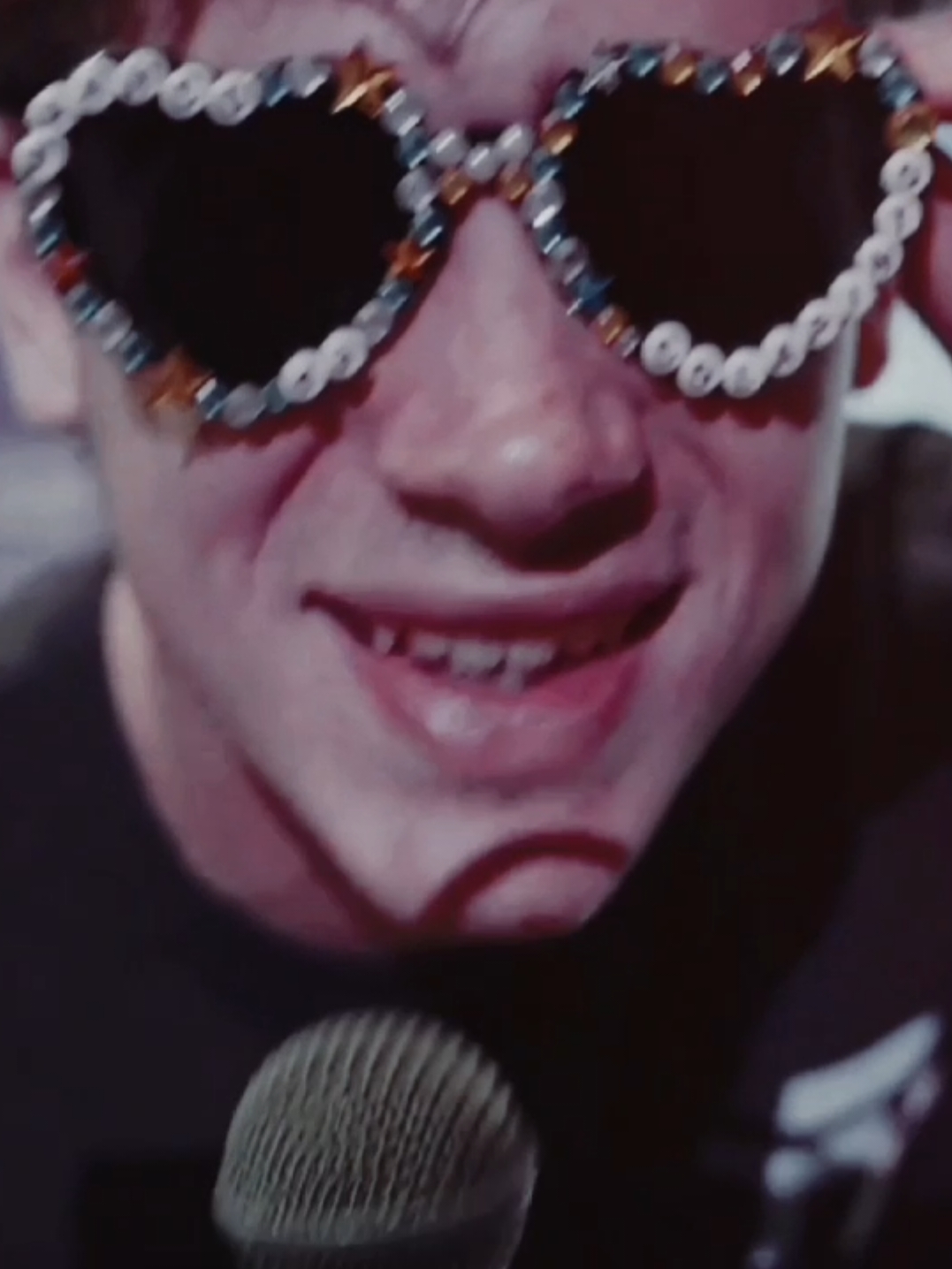 i loved when he was asking for water for that woman there🥹 he's a real gentleman🤍 #formula1 #francocolapinto #francocolapintoedit #francocolapinto43 #colapinto #colapintotof1in2025 #f1 #williamsracing #williamsf1 #parati #fypppppppppppppp #paratiiiiiiiiiiiiiiiiiiiiiiiiiiiiiii #xyzcba #mclexss #Edits #fc43 #foryou #Viral #fyp  #lasvegasgp 