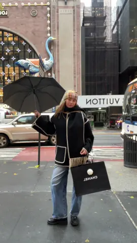 25 today!!!! Make the move, apply to the job, post what ypu want on the internet 💕💕 feelikg so grateful for the past year 