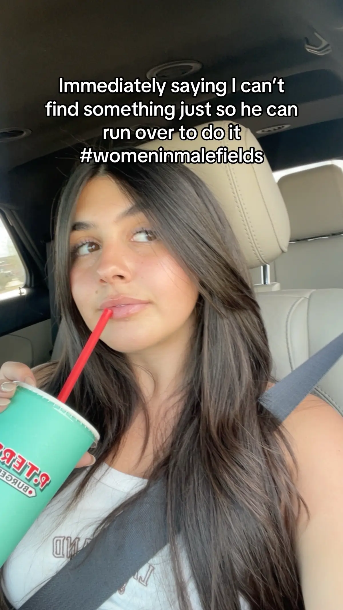 I swear all men are helpless when it comes to finding the simpliest things, like move something around pls #bytheway #womeninmalefields 