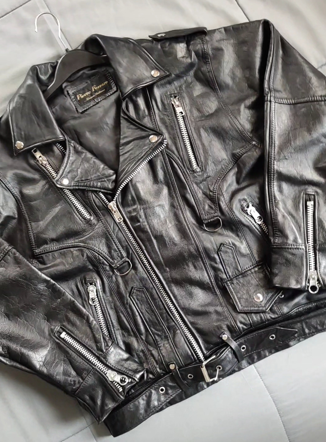 Chaqueta Rockera modelo biker 😮‍💨😮‍💨😮‍💨 Talla M 😍 #cuero #ropaamericana #estilo #hombre #paratii #peru #seguidores 