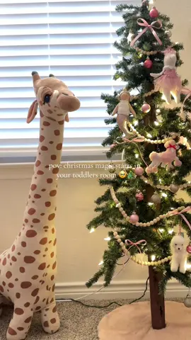 🎄🥹 our first christmas in our home, cant wait for the magical memories! ✨🎁 #firsttimemom #MomsofTikTok #christmas #christmasdecor #christmastree #baby #mom #neutralaesthetic #toddlergirl #christmas #christmastreedecorating #christmasdecor #christmasgift #homeowner #firsttimehomebuyer #firstchristmas #christmastraditions #neutralhomedecor 