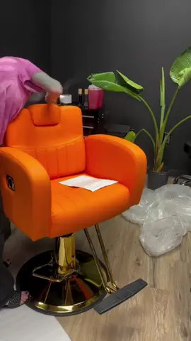 💥Orange Storm! Super Cool Hairdressing Chair Makes You an Instant Fashion Queen💇‍♀️ 😍This orange hairdressing chair💺 caught my eye at first sight. It's like a beautiful sight🌈, making the whole salon full of vitality. Stylish design, comfortable to sit on😌. Orange is full of energy💪.  Quality is great too. 💯Don't miss it!🛍️ #BaashaBeauty #SalonUpgrade #NewStylingChair #ExclusiveDesign #SalonElegance #baashasalonchair #modernsalon #salontoday #hairdresser #hairstylist #hairbrained #behindthechair #interiordesign #saloninterior #salondecor #salonlife #salongoals #hairsalondecor #salonequipment #saloninspo
