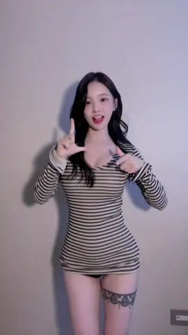 소심하게 흔들어도 …#설마해시태그하나만달았는데추천에뜨겠어 