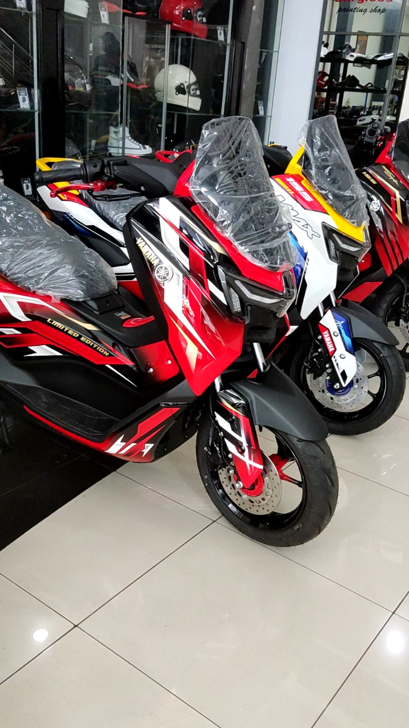 yamaha Nmax Neo Turbo Custom original Yamaha Mekar Motor  kualitas Cat Standar Pabrikan #yamahamekarmotor #bengkelterpercaya #semakindidepan 