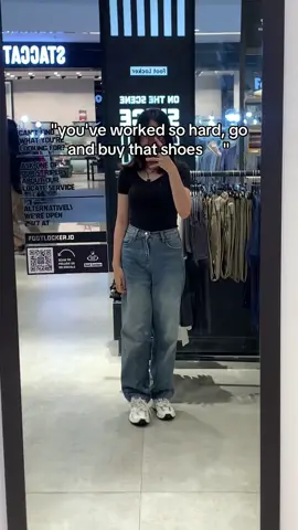 mikirnya 7262718x 😭 #newbalance530 #nb530 #reward #foryou 