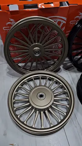 Telah Ready Velg CMG MG20 Palang 20 Model Daytona For Yamaha Mio Soul Sporty (Disc Depan Lubang 4) Mio M3 125 Xeon (Disc Depan Lubang 3) warna Hitam , Bronze , Putih emblem di velg timbul yg terbaru Pemasangan PNP #velg #velgmio #cmg #velgcmg #Cmgmg20 #cmgdaytona #cmgracing #mio #miosporty #miosmile #velgviral #velgdaytona #daytona #galaxy #velgkalimantan 