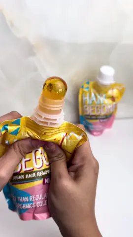 Super effective nito kesa sa mga nakalagay sa container. Talagang mapapadali ang pag wa wax #coldwax #hairbegone #sugarwax #esmeorganicshoneycoldwax #esmeorganicshairbegone #hairremoval #underarmwax #legwax #fyp 