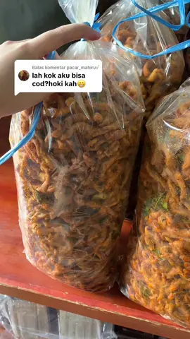 Membalas @pacar_mahiru√ kalian bisa cod gak sama keripik usus crispy pedes daun jeruk #keripikusus #keripikususcrispy #keripikususayamrenyah #keripikususayampedesjeruk #keripikususmurahenak #fyp #jenniferpatrickloopezz 
