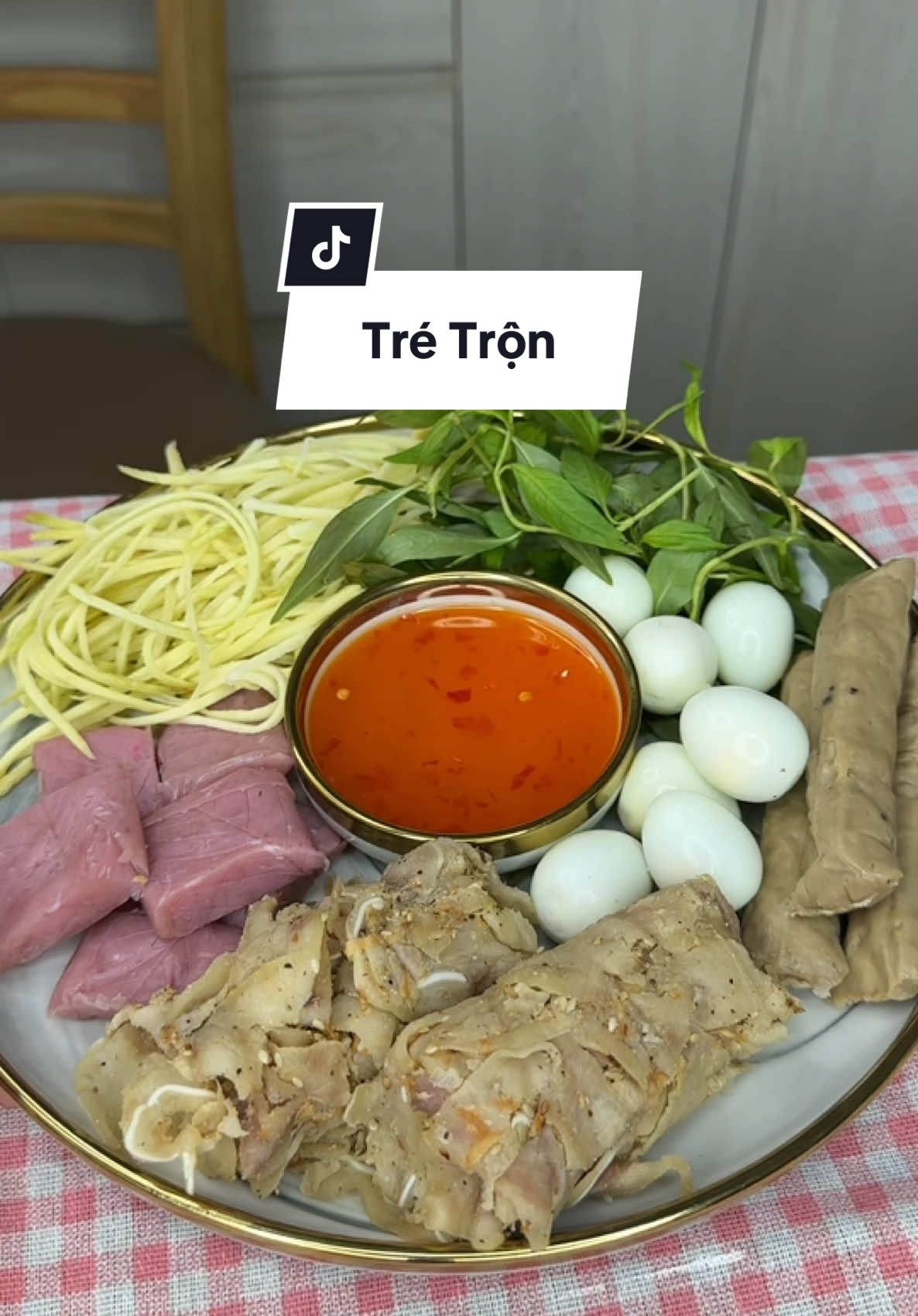 Ăn tré Trộn là phải ăn tré Bình Định mơia ngon hả mấy bà #tranmynhien #review #reviewanngon #LearnOnTikTok #AnCungTikTok #tré #tretron #trebinhdinh 