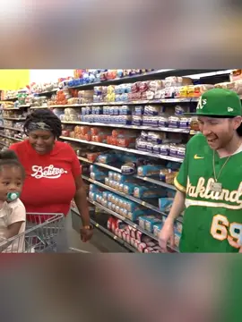 2 Minutes To Pick Out Their Groceries and Paid P3 #sneakers #peek #fypシ゚viral #foryourpage #show #fake #epic #Tvshow #live #funnyvideo #happy #sneak