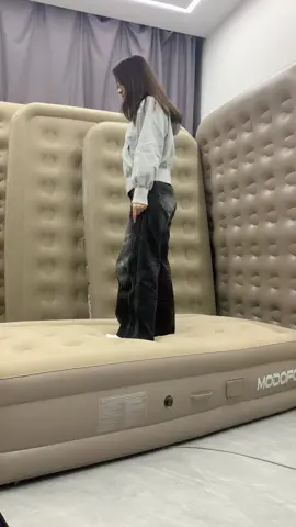 Why didn’t I discover this earlier? It’s so comfortable and practical! The mattress is thick, soft, strong and elastic，One-touch inflation and deflation. Easy to store without taking up space.It's just perfect. #modofu #comfortable #airbed #selesa #perkhemahan