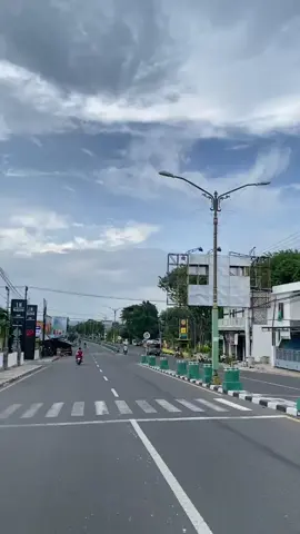 🌧️💗 #pamekasan #foryou #kamu #fyp #vibes 