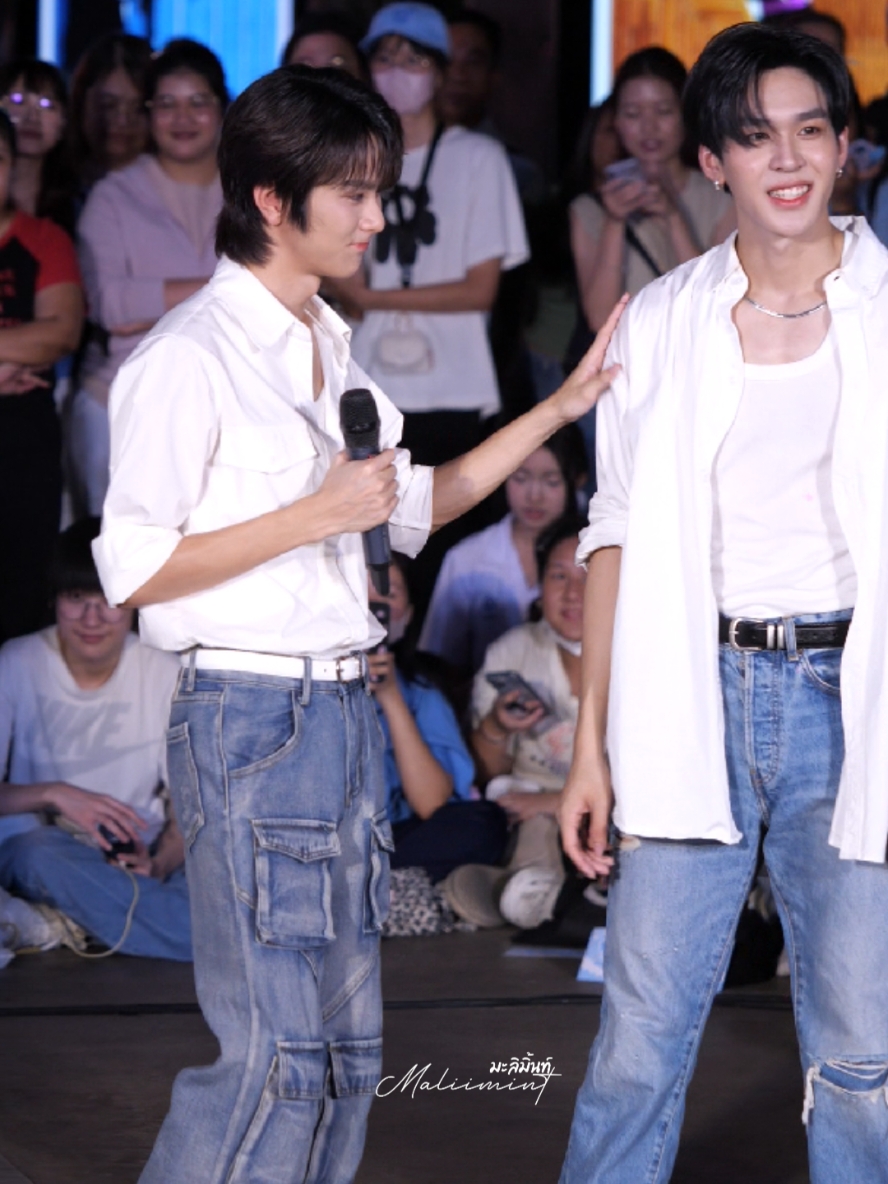 อู่อู๋พูดถึงน้องเซฟ #auautnp #savewrg #AuauSave  YOUR SKY BUSKING #มองท้องฟ้าสยามกับกี่หมื่นฟ้า @auautnp @savewrg 