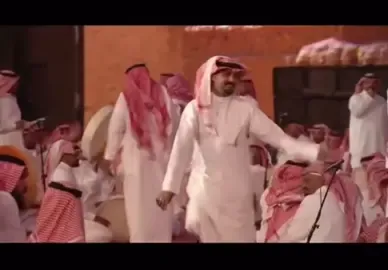 #سامري_البوليفارد  #سامري  #ياعين_هلي_صافي_الدمع  #عشيري_مصيخينن_وانا_والله_شويني  #سامريات  #البوليفارد  #عشيري  #اكسبلور  #you  #fpy  #foryou  . يا عين هلي صافي الدمع هليه وإلى قضى صافيه هاتي سريبه ياعين شوفي زرع خلك وراعيه هذي معاويده وهذي قليبه البارحة لا مال رايه نماليه واليوم جيتهم علينا صعيبة إن مرني بالدرب مقدر أحاكيه مصيبة يا كبرها من مصيبة اللي يبينا عيت النفس تبغيه واللي نبيه عيا البخت لا يجيبه —————————— —————————— . حَوَالَي الشَّهْر نسنا مِنْ الزَّرْعِ ماجيناه. عشيري امصيخينً وَإِنّا وَاَللّهِ شويني.  و يامرحباً بِالْعِيد وَالْعِيد مانشناه. عَسَى اللَّهُ يَجْمَعُ شَمْلَنَا والمحبيني.  وَخَمْسَةَ عَشَرَ لَيْلَةً وَأَنَا جَالِسٌ وياه. يبي منّي الشَّكْوَى وَأَنَا مِنْ يشاكيني.  يَاسِين ياعين الحبيّب بِهَا قَذَاةٌ. وَإِلَى جِئْت اباخذها أَقْبَل الدَّمْعِ مِنْ عَيْنِي.  وَيَأْمُل قلبً كُنّ سَرَب الدَّبَا يَرْعَاه. وَحَالِي غَدَّى وَالنَّاس ماهم بَ داريني.  عطوني المسلّي ياسلامي عَلَى طرياه. إلَى اوحيت أَنَا حسّه إلَى هُوَ يسليني. 🚶🏻‍♂️