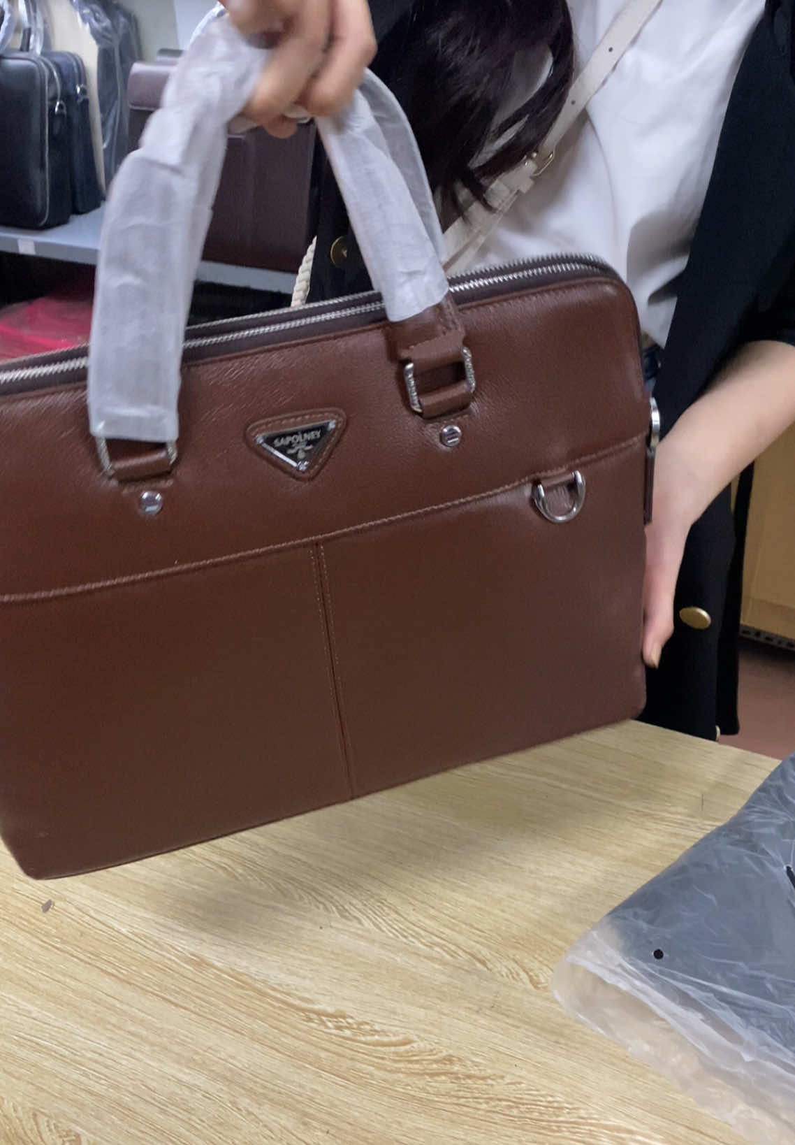 Thêm mẫu cặp da bò cho ace chọn lựa #capdadeptozi #capdalaptop #capdabo #capdathat #captailieu 