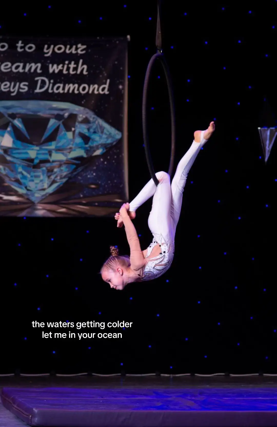 #aerialschoolfly #aerialhoop #fur #fupシ #on #recomendations #aerialist #рекомендації #повітрянагімнастика #спорт #lovers #шпагатик #рек 