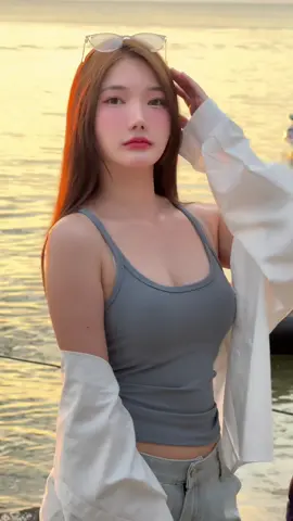 ไปเดินเล่นทะเล