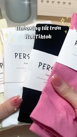 Sắm dần đi mấy bà ơi, chất ổn lắm #tat #tattron #tatgiare #review #xh #xuhuong #trending #noel 